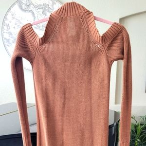 Long-sleeve midi sweater dress